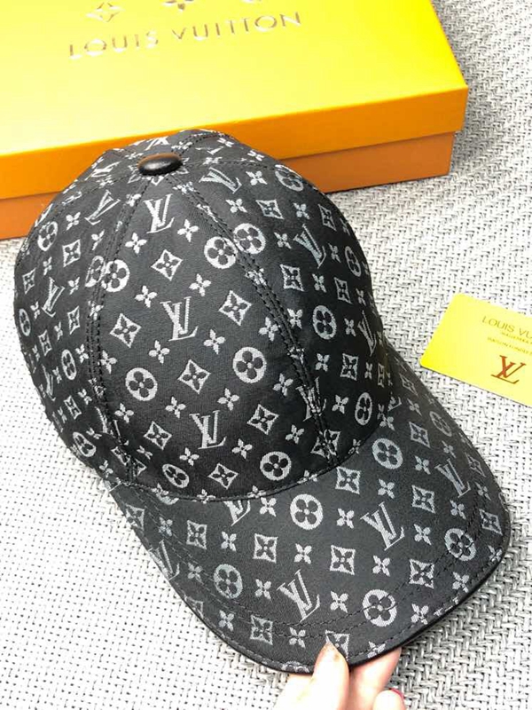 ブランド帽子側面デザイン